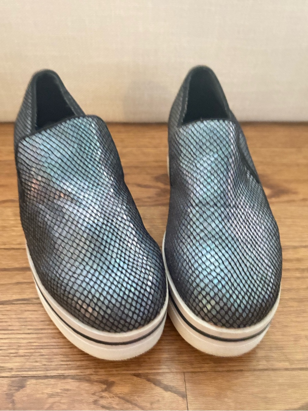 Steve Madden Slip-On Platform Mules in Iridescent Black Snake-Print - Picture 9 of 11